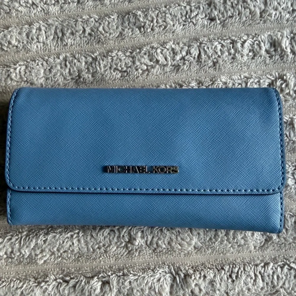 Michael Kors Blue Saffiano Leather Trifold Wallet‎ Silver Hardware